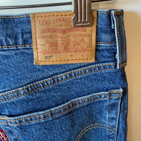 Levi‎ Strauss 501 Original Fit Button Fly Blue Denim Jeans W26 - Picture 12 of 12